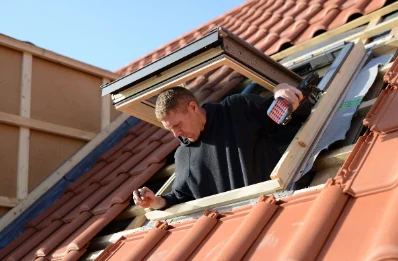 Pose de fenêtres de toit Velux à Loisin